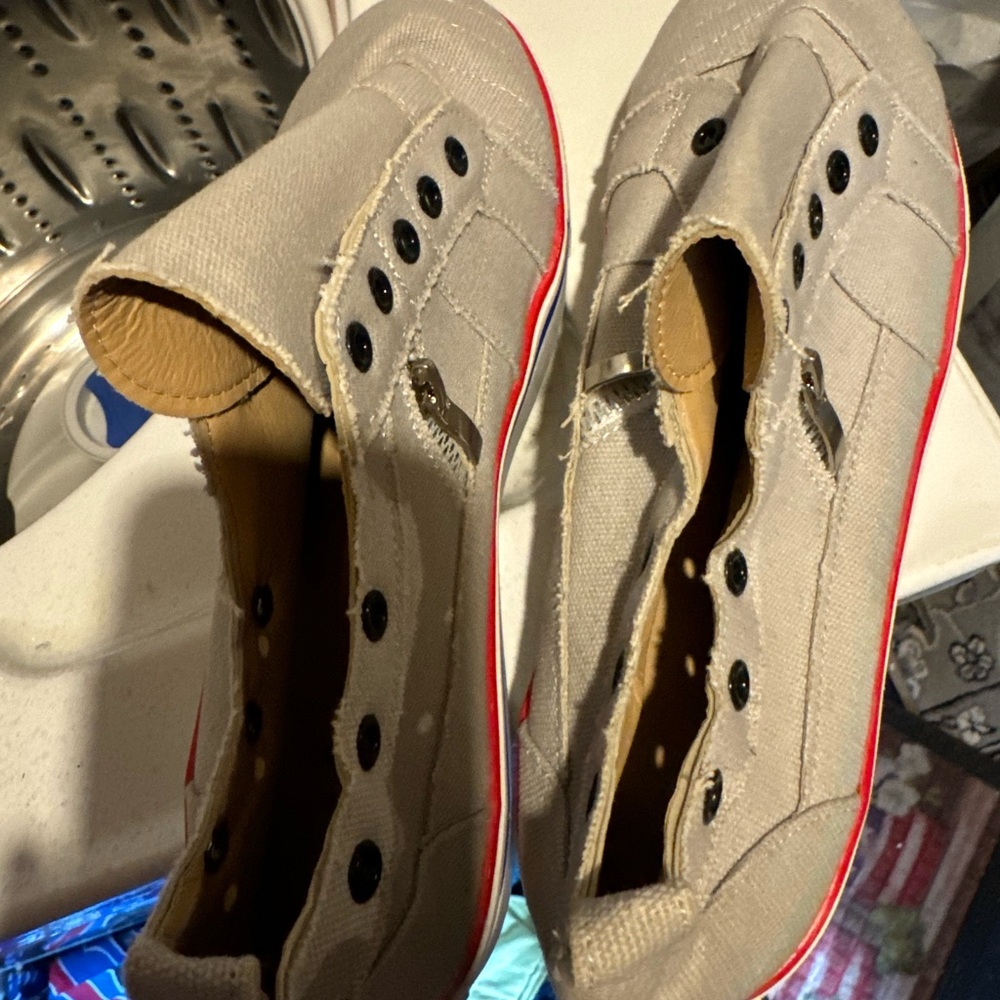 Multiple dresses size 2x shoes size 9